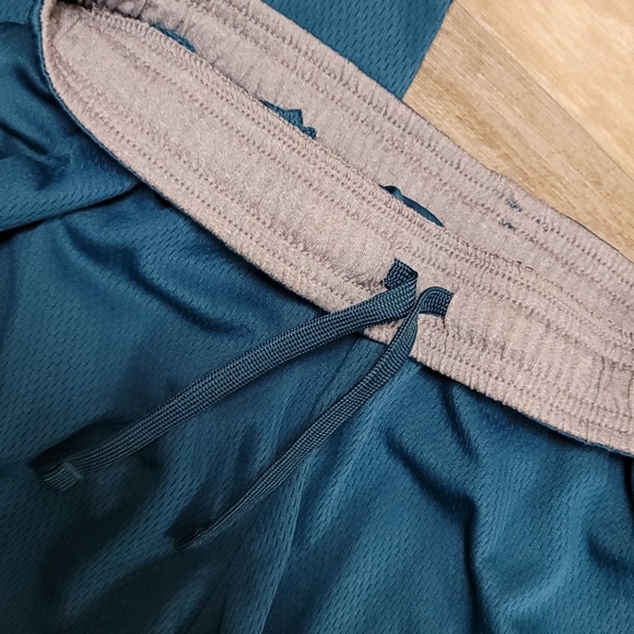 Boys sweatpants XXL/18 group of 3 - Picture 4 of 4